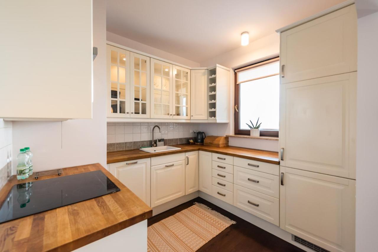 Ochota De Luxe Apartment Варшава Экстерьер фото